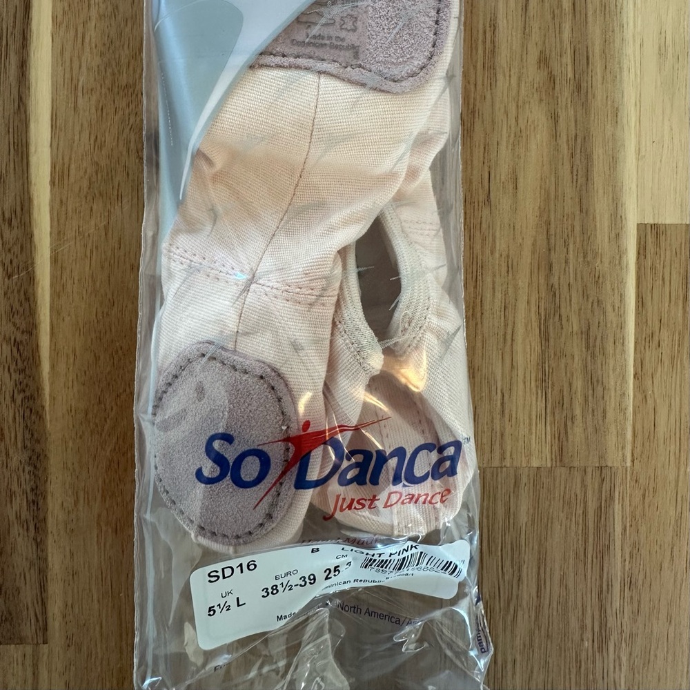 So Danca Light Pink Ballet Shoes Canvas SD 16 B-New (Size: UK 5.5L Euro 38.5-39)